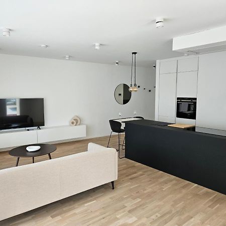 New Spacious Two Bedroom Center With Parking, Near Public Transport Luxemburgo Exterior foto